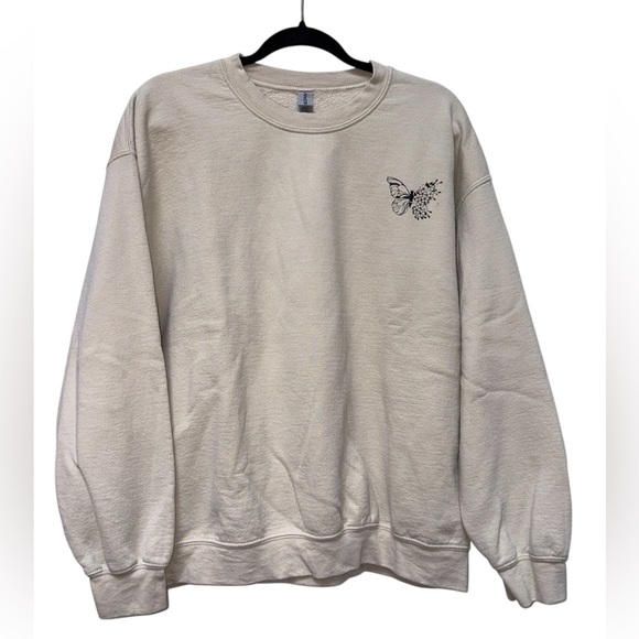 Gildan Cream Crewneck Sweater with Ribbed Cuffs - Picture 1 of 6